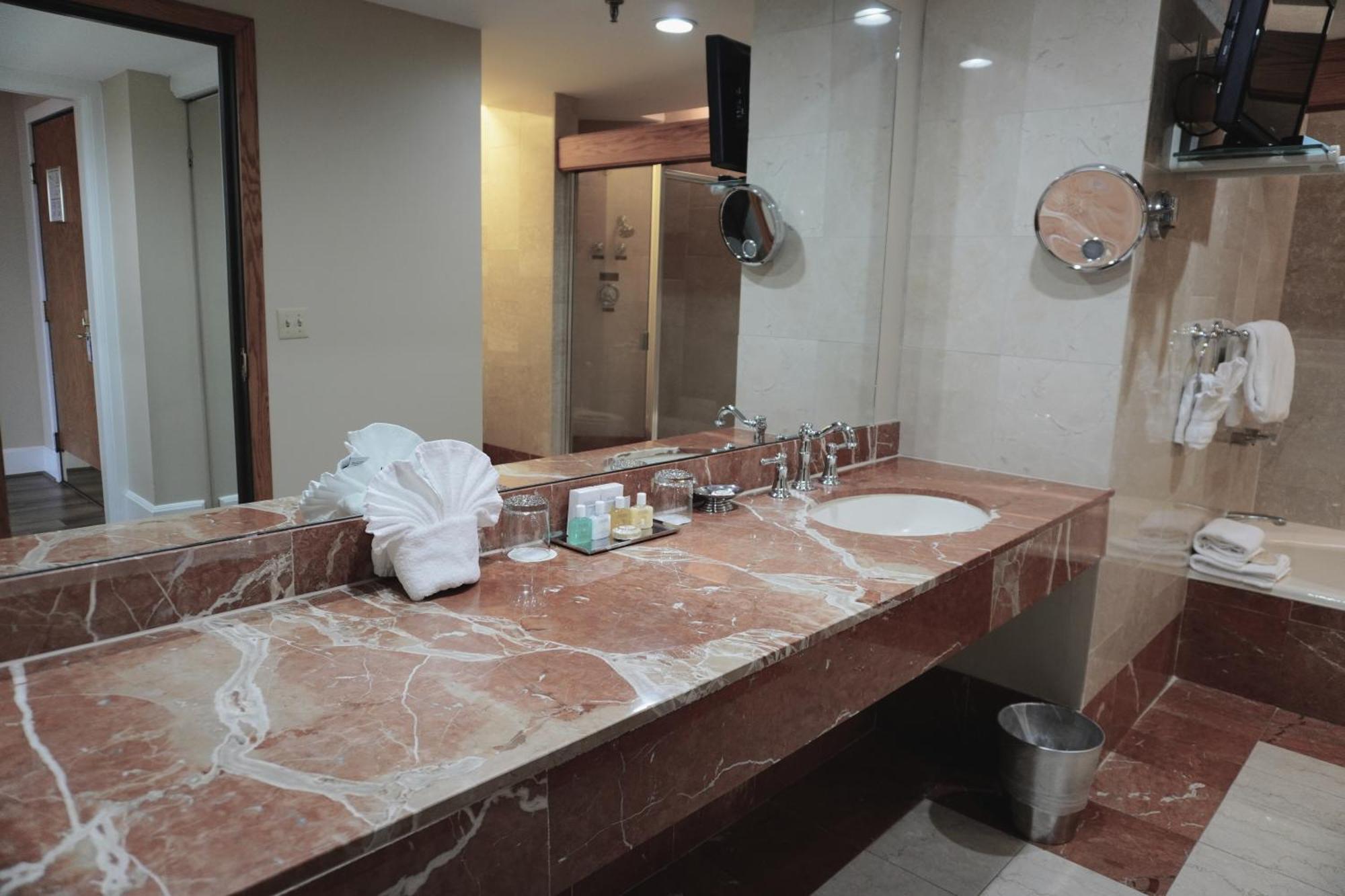Haywood Park Hotel, Ascend Collection Hotel